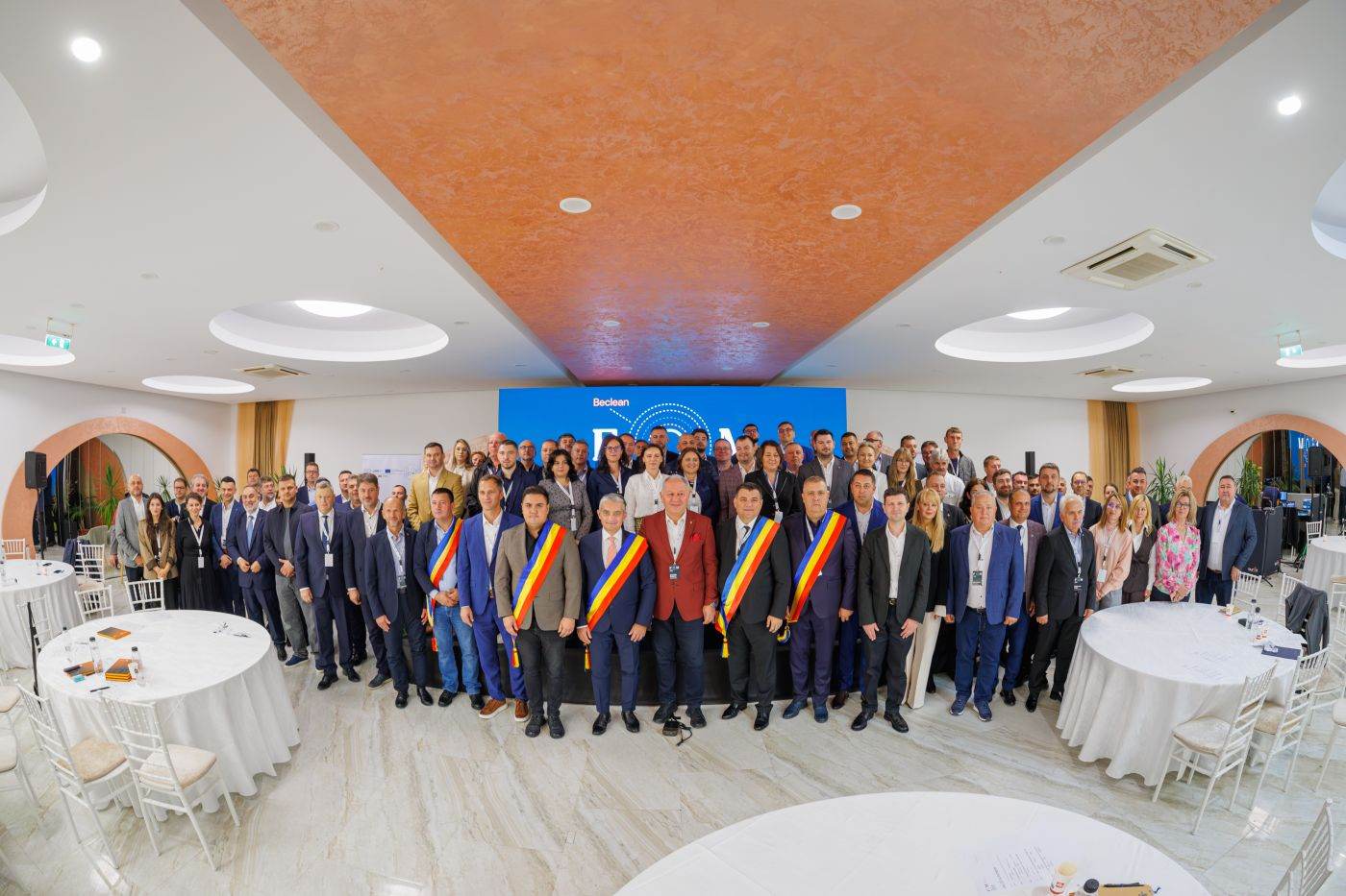 Competitivitatea în urbanul mic, dezbătută la Beclean, la Forumul Oraşelor Mici din România